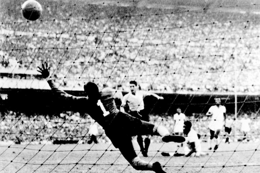 Uruguay scores in 1950 World Cup final