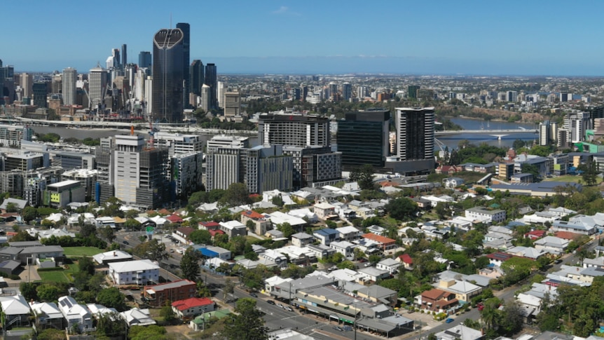 Panoramic view of Brisbane River and City 2020.