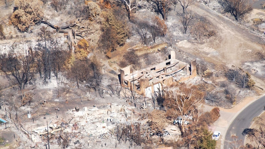 Lincoln Close in Chapman devastated by the firestorm on January 18, 2003.
