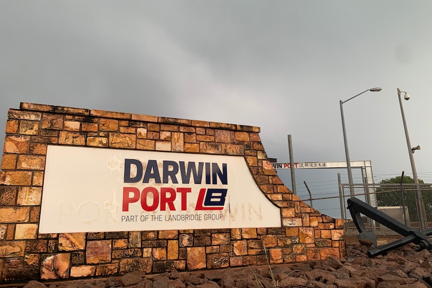 Darwin port sun