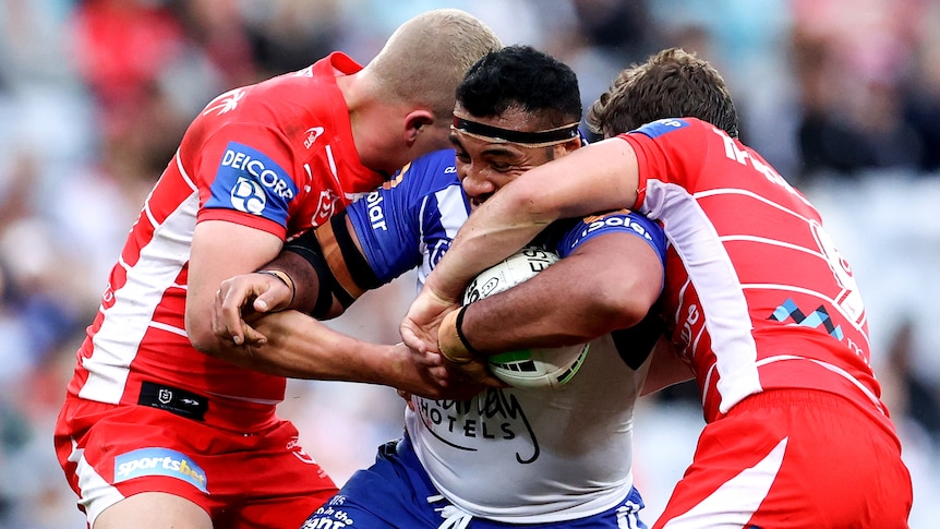 NRL live: Bulldogs and Dragons kick off final day of Indigenous Round
