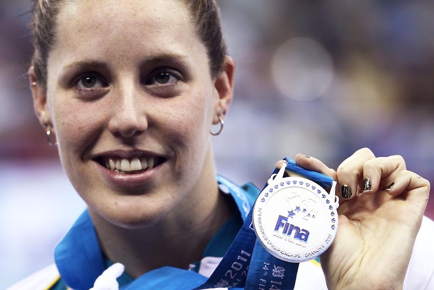 Alicia Coutts wins silver in 200IM at World Championships