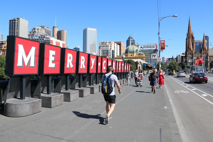 Melbourne swelters on Christmas Day