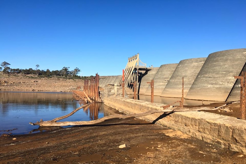 Low levels in Great Lake in central Tasmania