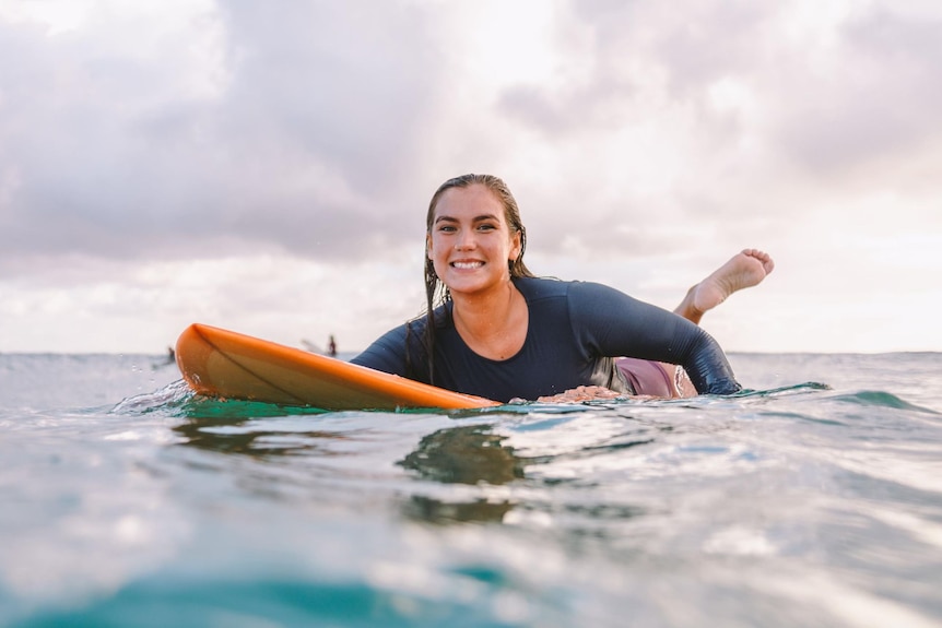 Gold Coast Groove Girls take women to the front of surfing - ABC News