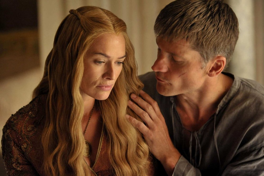Jaime puts a reassuring arm around a worried Cersei