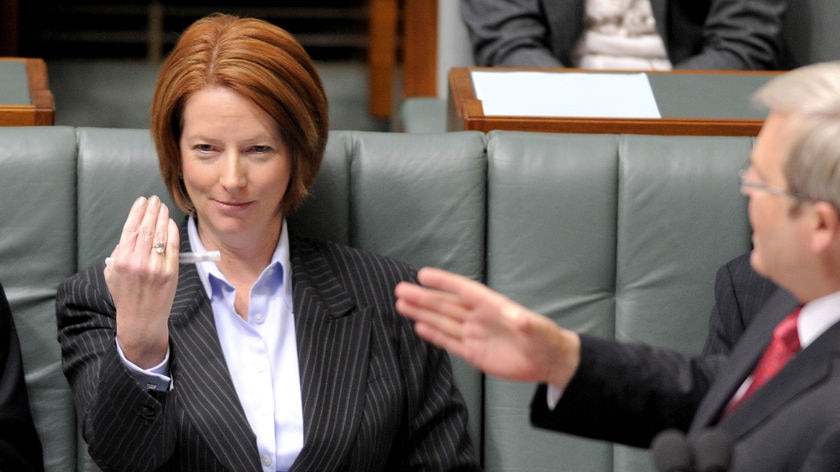 Julia Gillard and Kevin Rudd during Question Time. (AAP: Alan Porritt, file photo)
