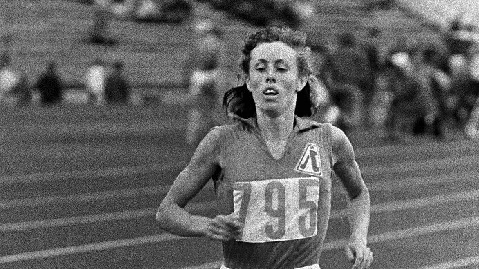 Tatyana Kazankina competes for the USSR in 1973