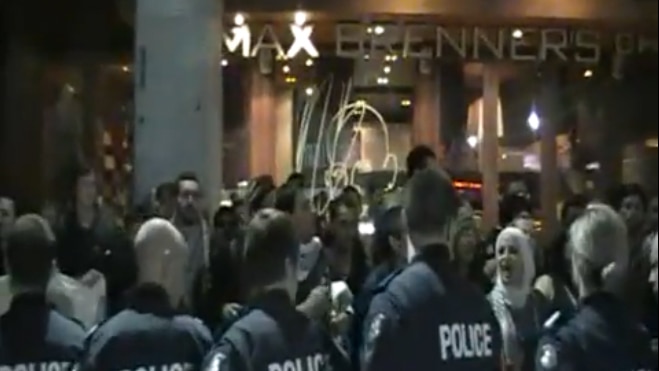 Protests outside Max Brenner store Melbourne. (IjenoTakirin: YouTube)