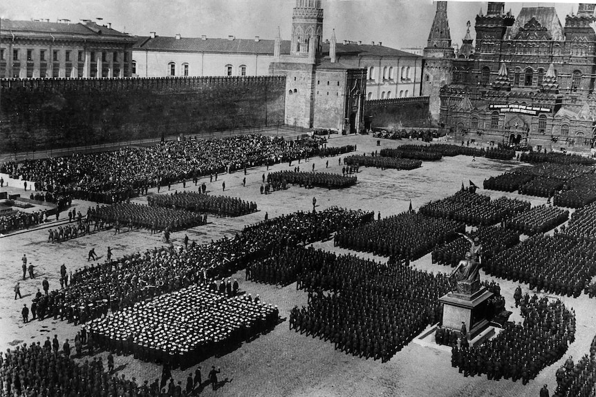 Many thousands of Russian troops congregate in Red Square. Black and white