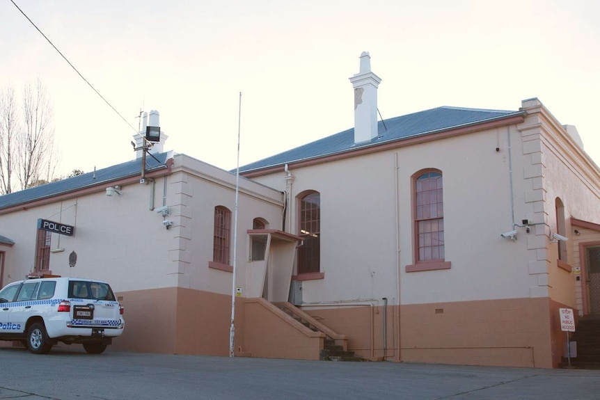 Cooma police station has access to 40 million private records