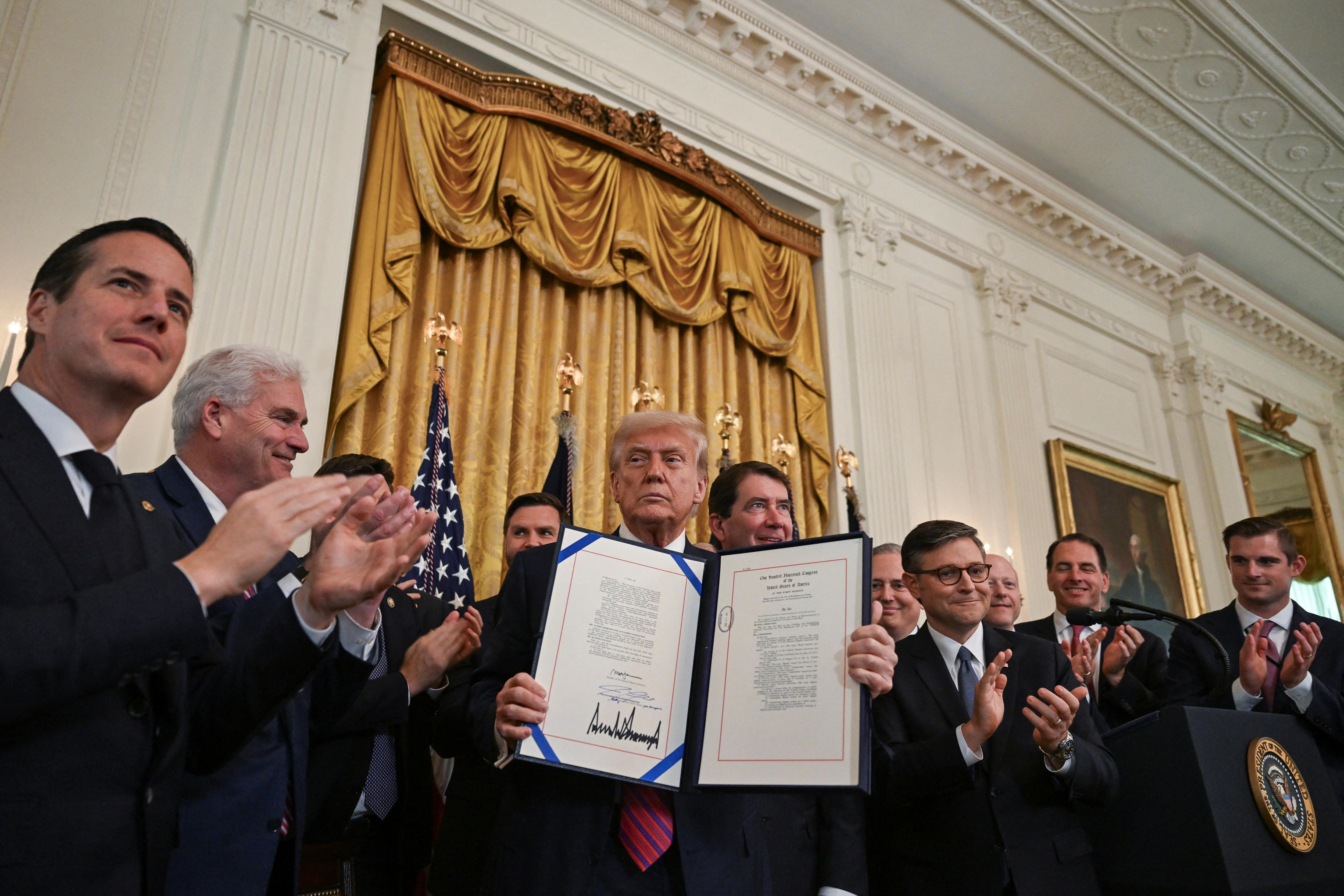 Here's how Donald Trump made $2 billion last year