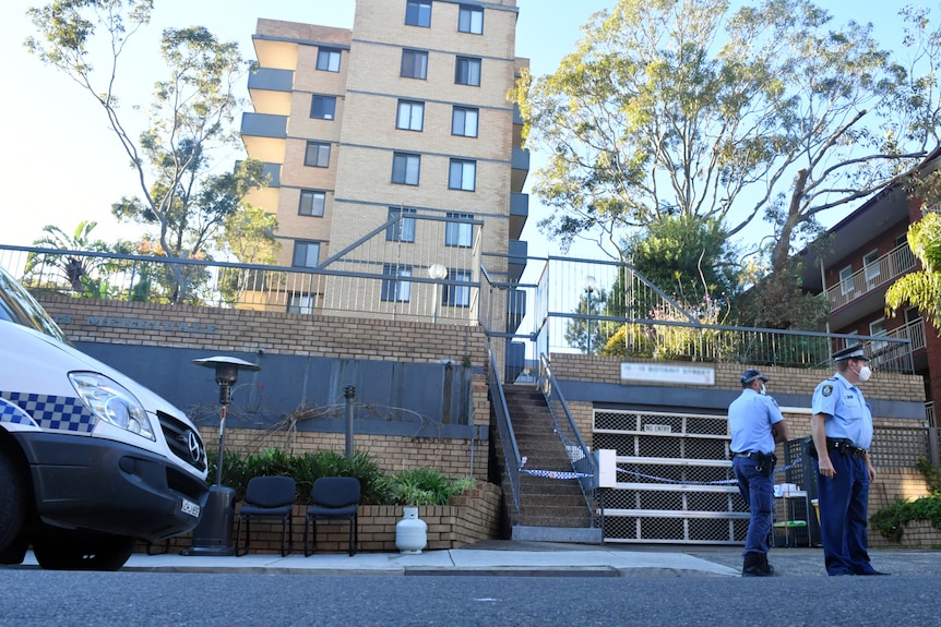 police outside an apartment complex