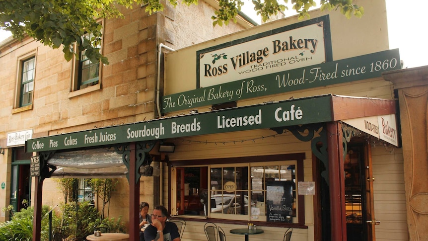 The front of the Ross bakery.
