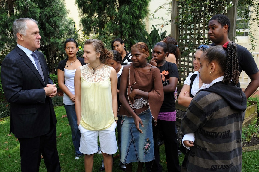 Malcolm Turnbull (left), talks to students at the first day of the 'A Foot in the Door' program in Sydney