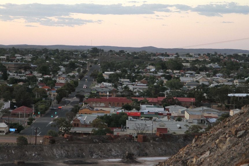 Broken Hill town faces water shortage