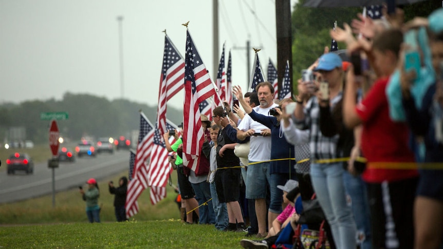 Bush funeral procession onlookers