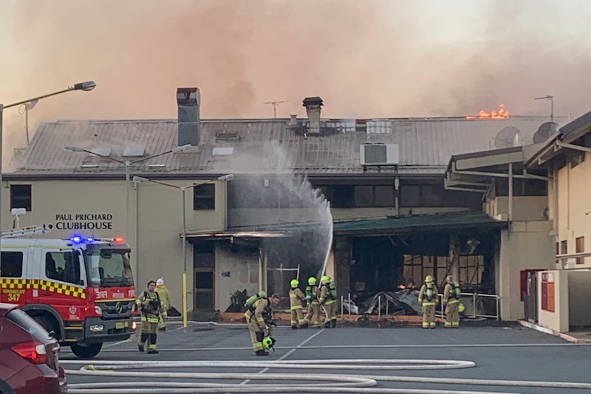 Fire fighters battle blaze that engulfed Cudgen Leagues Club at Kingscliff