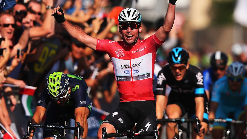 Cavendish celebrates winning the Dubai Tour