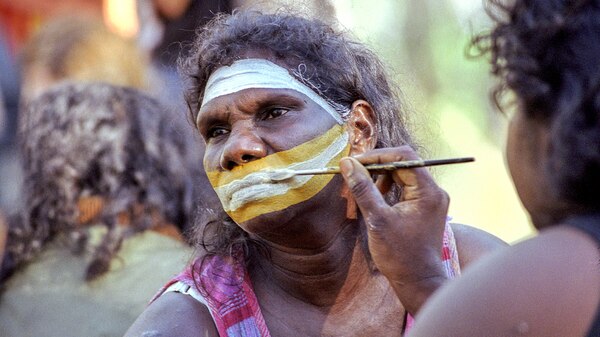 Yalmay painted for ceremony