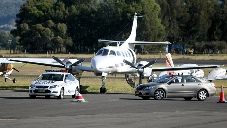 Plane raided by federal police near Wollongong