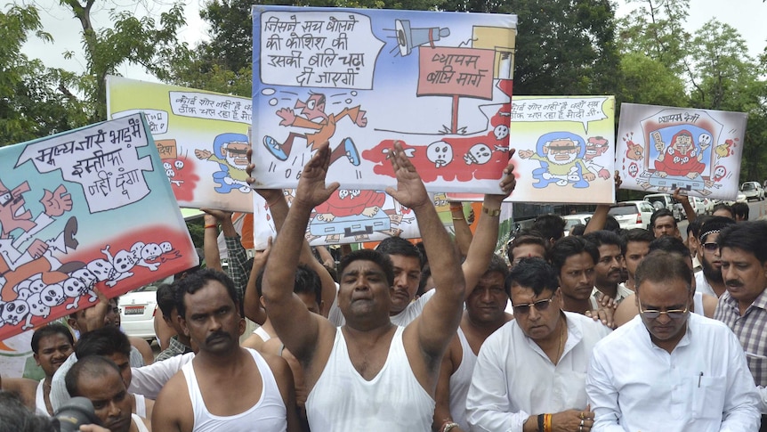 Activists rally for an investigation into the Vyapam scandal