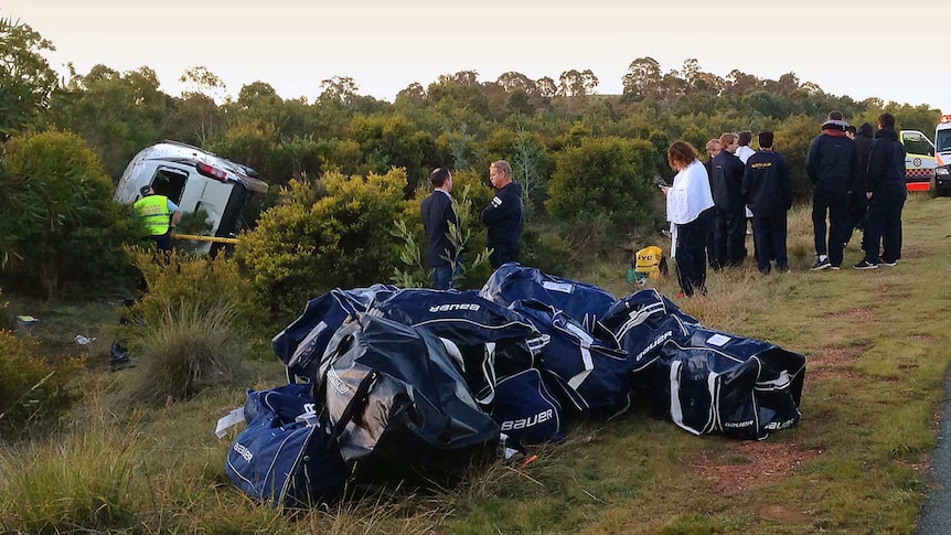 The minibus left the road and crashed in bushland near Eaglehawk, north of the ACT border.