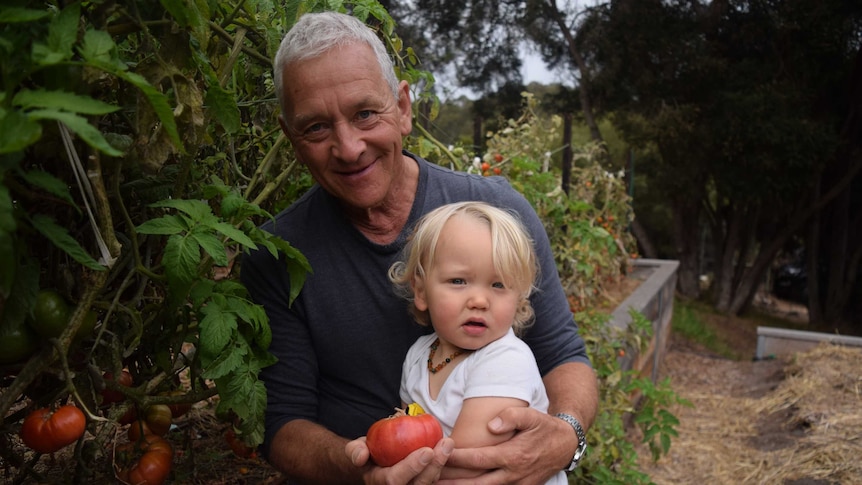 Ian Henderson and his grandson Lindsay