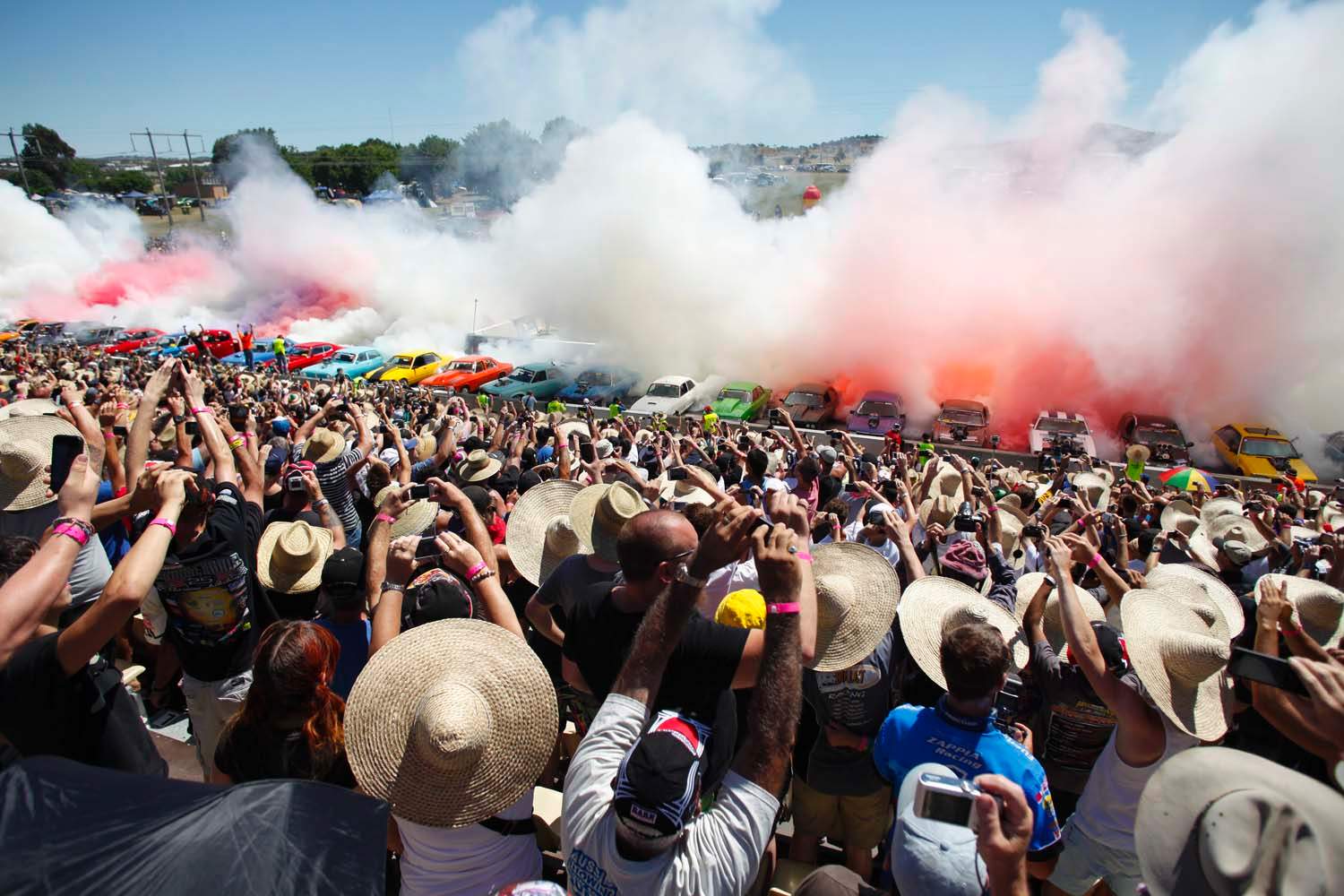 Публичные мероприятия. Массовые зрелища и праздники бжд. Маскарад в рио де жанейро. Зрелищные мероприятия. Массовые мероприятия.