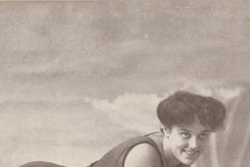 1905 postcard of Annette Kellerman posing in a swimsuit