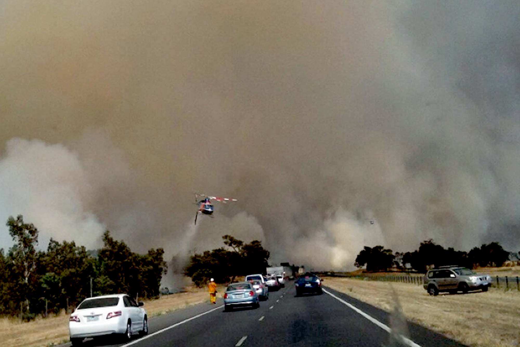 Residents Return Home After Crews Contain Grassfire - ABC News