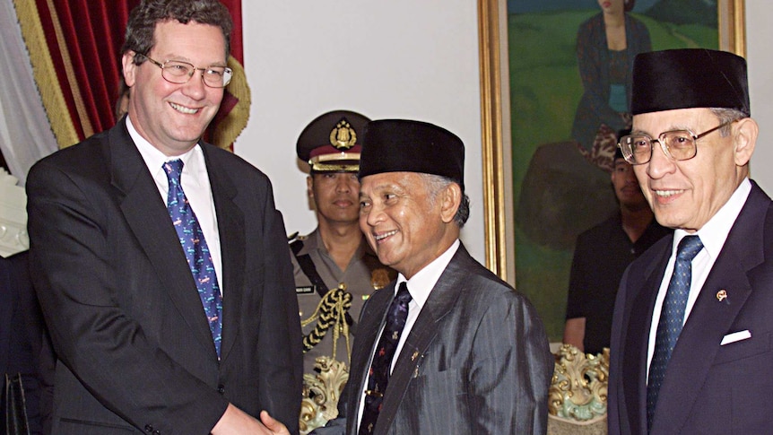 Alexander Downer and Indonesian president BJ Habibie
