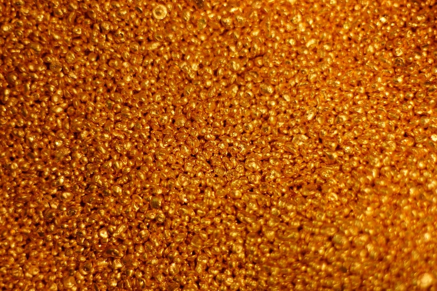 Gold chips at the Perth Mint, February 2016