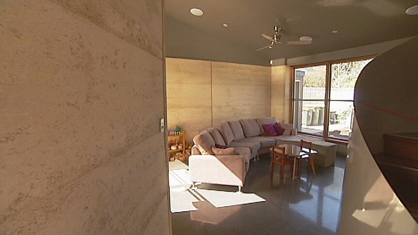 Rammed earth walls help avoid the need for air-conditioning