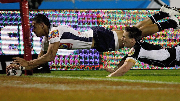 Folau leaps for line