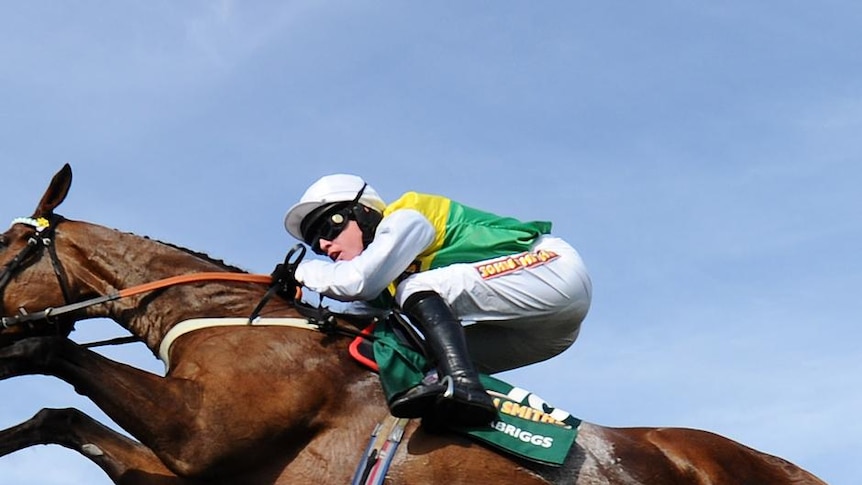 Ballabriggs wins the Grand National