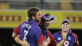 Michael Vaughan, Liam Plunkett