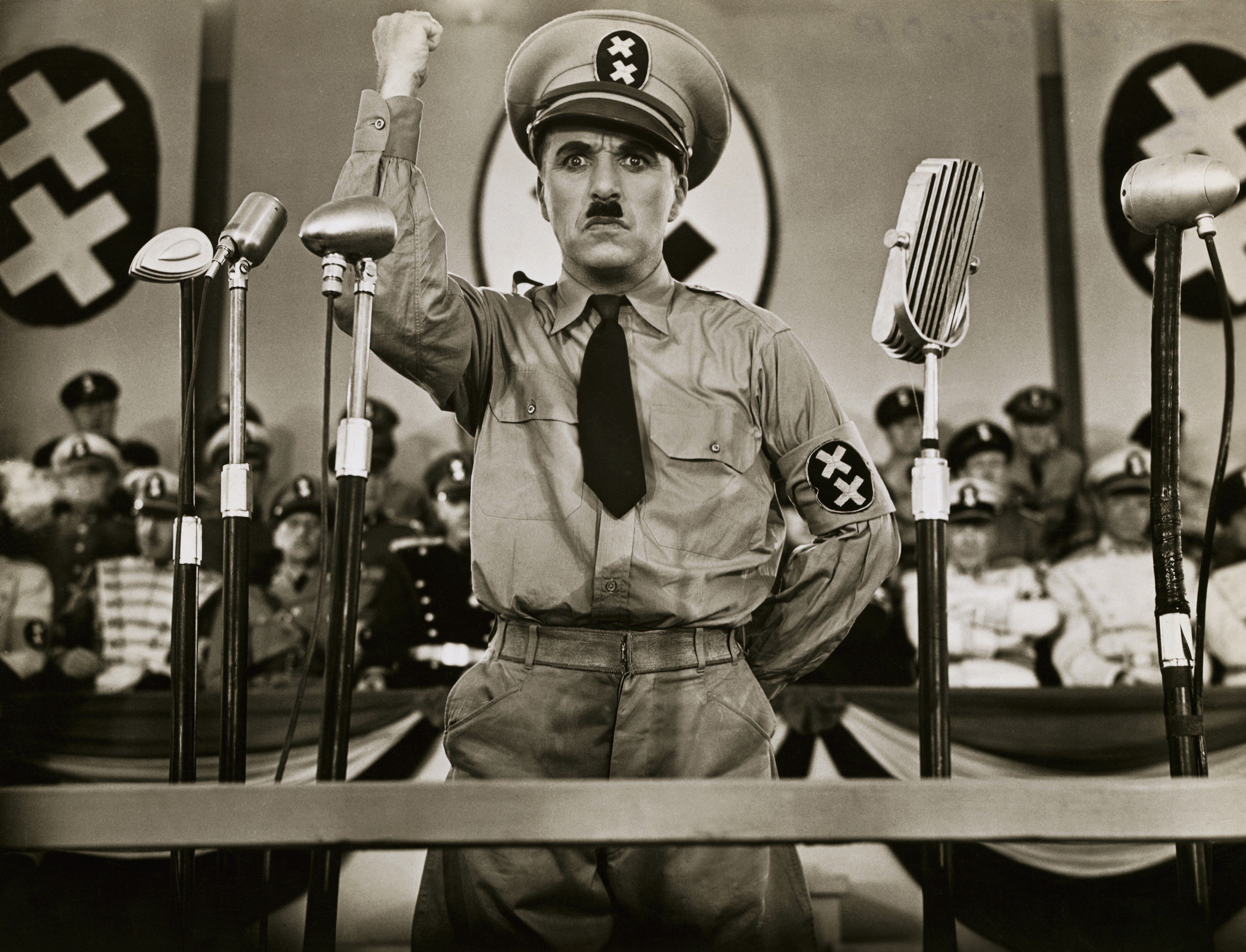 The theatricality and the threat: Is Donald Trump a fascist? - ABC ...