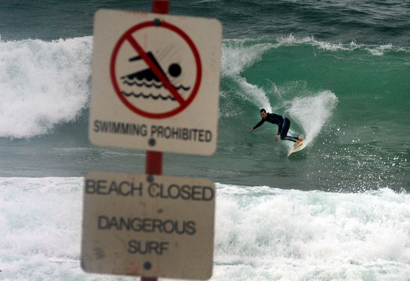 Gold Coast dangerous beach conditions remain as Cyclone Winston whips ...