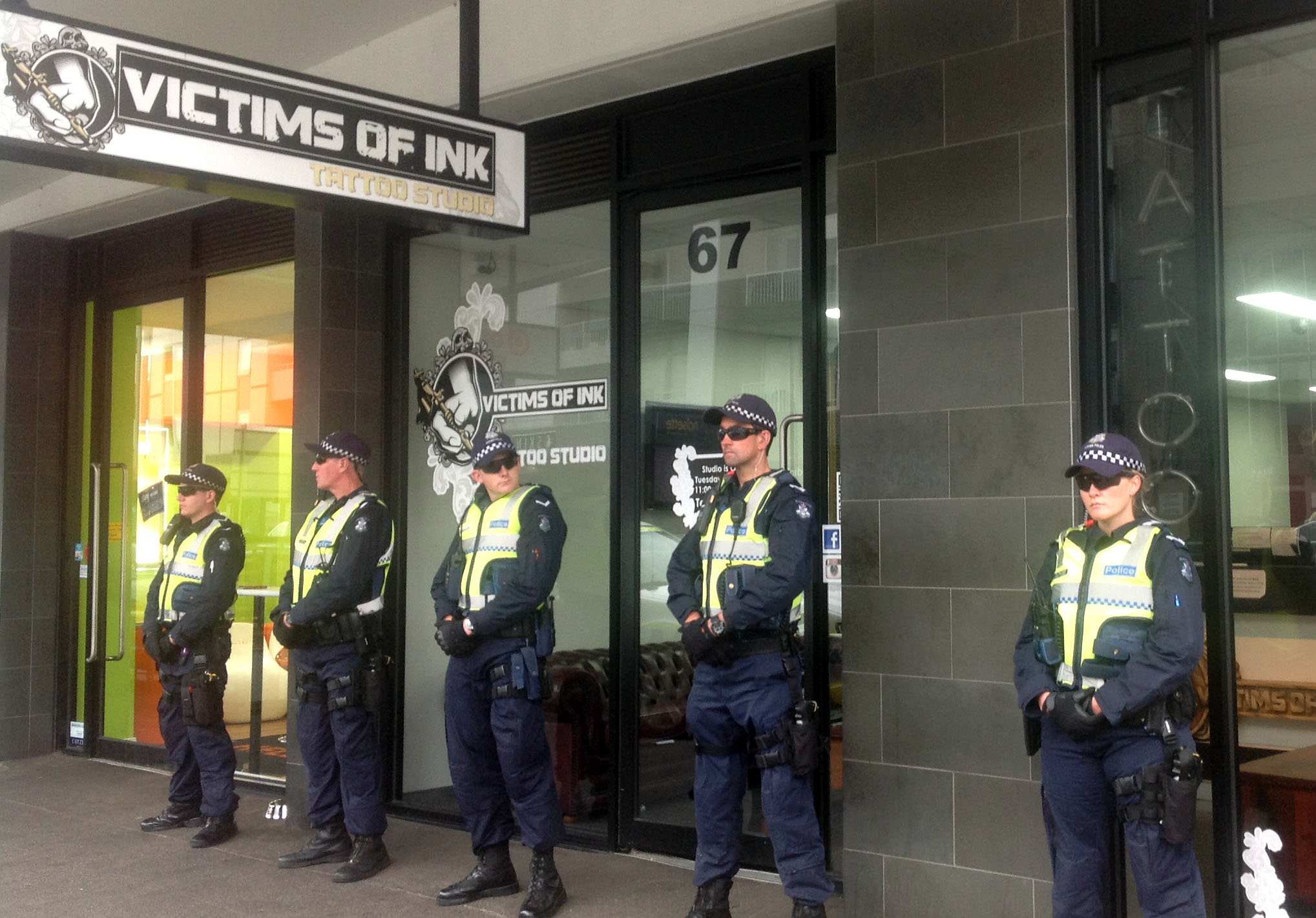 Police raid Melbourne properties linked to Mongols bikie gang - ABC News