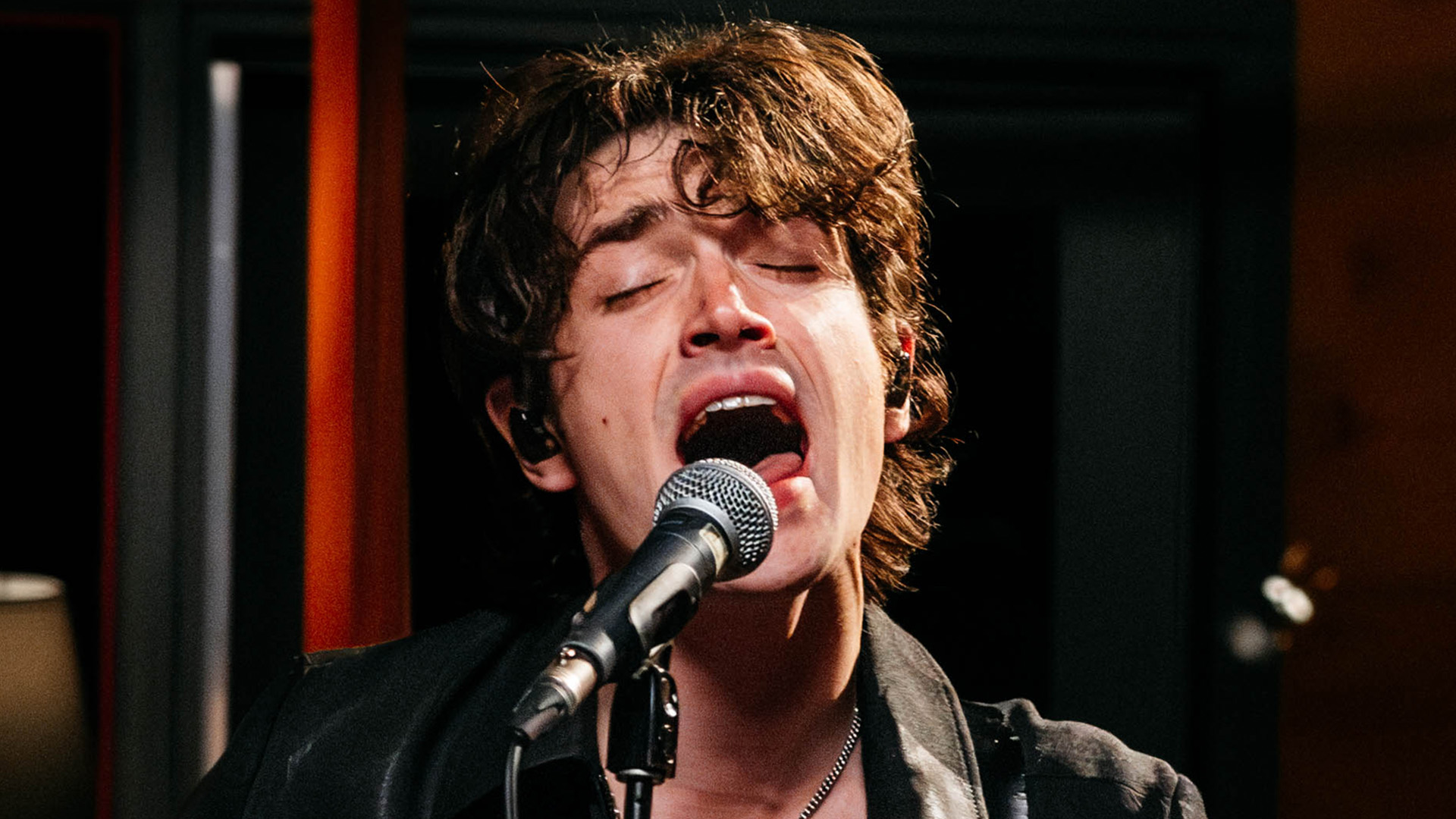 Inhaler covers Kavinsky's 'Nightcall' for Like A Version