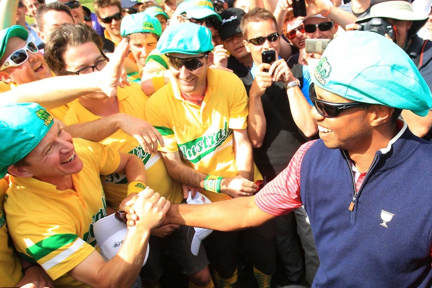 Tiger hangs out with the Fanatics