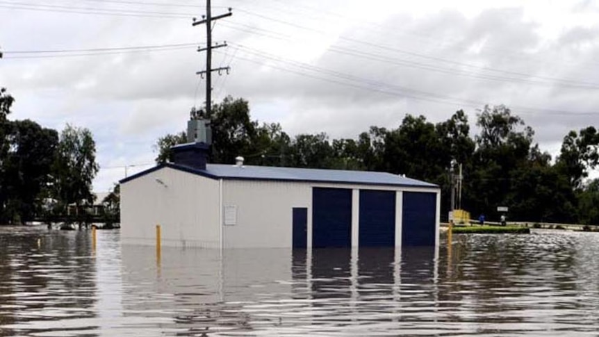 Floodwaters fill the RSL carpark in the SE Qld town of Dalby