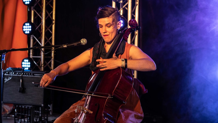 Musician Xavia and her cello