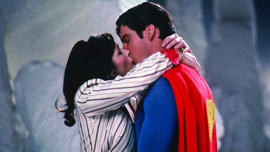 Margot Kidder and Christopher Reeve kiss in Superman II.