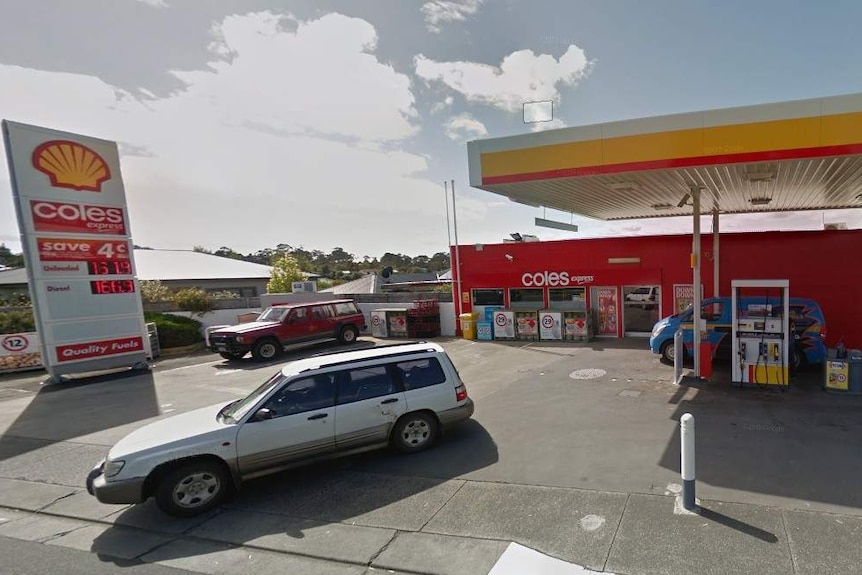 a Shell service station in Blackmans Bay with cars out the front