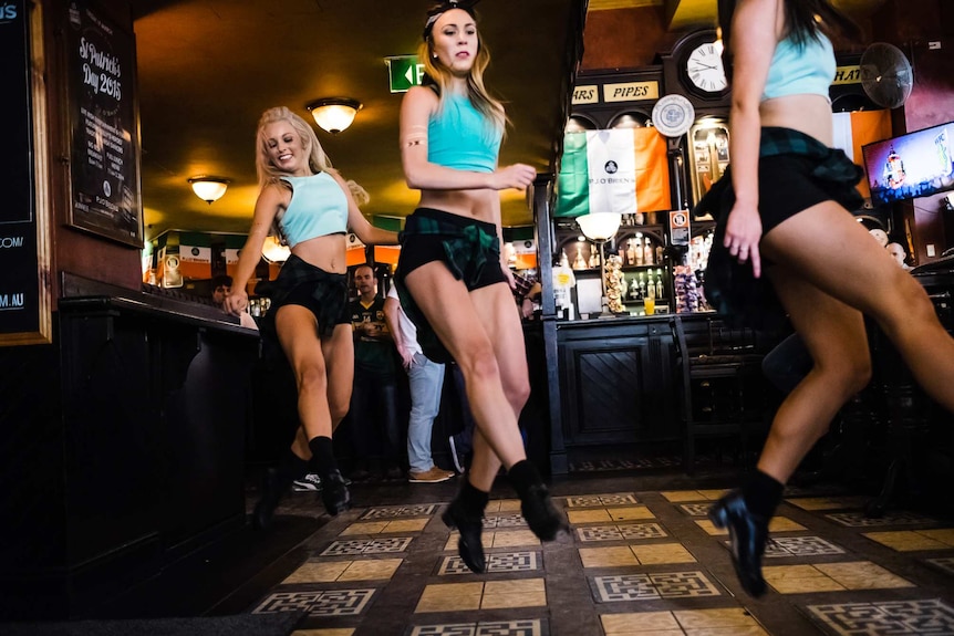 Irish dancers