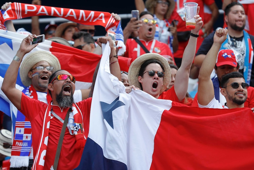 Fans of Panama cheer during the teams warm up
