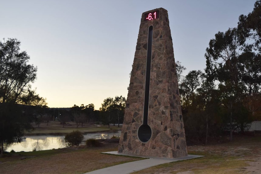 Stanthorpe's big thermometer shows the temperature at minus 6.1 degrees.