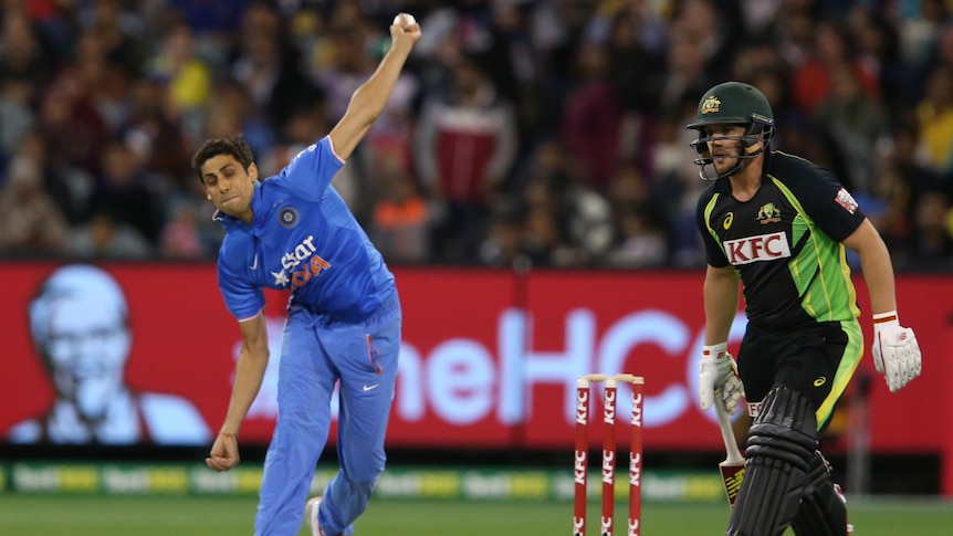 India's Ashish Nehra bowls in second T20 international against Australia at MCG in January 2016.